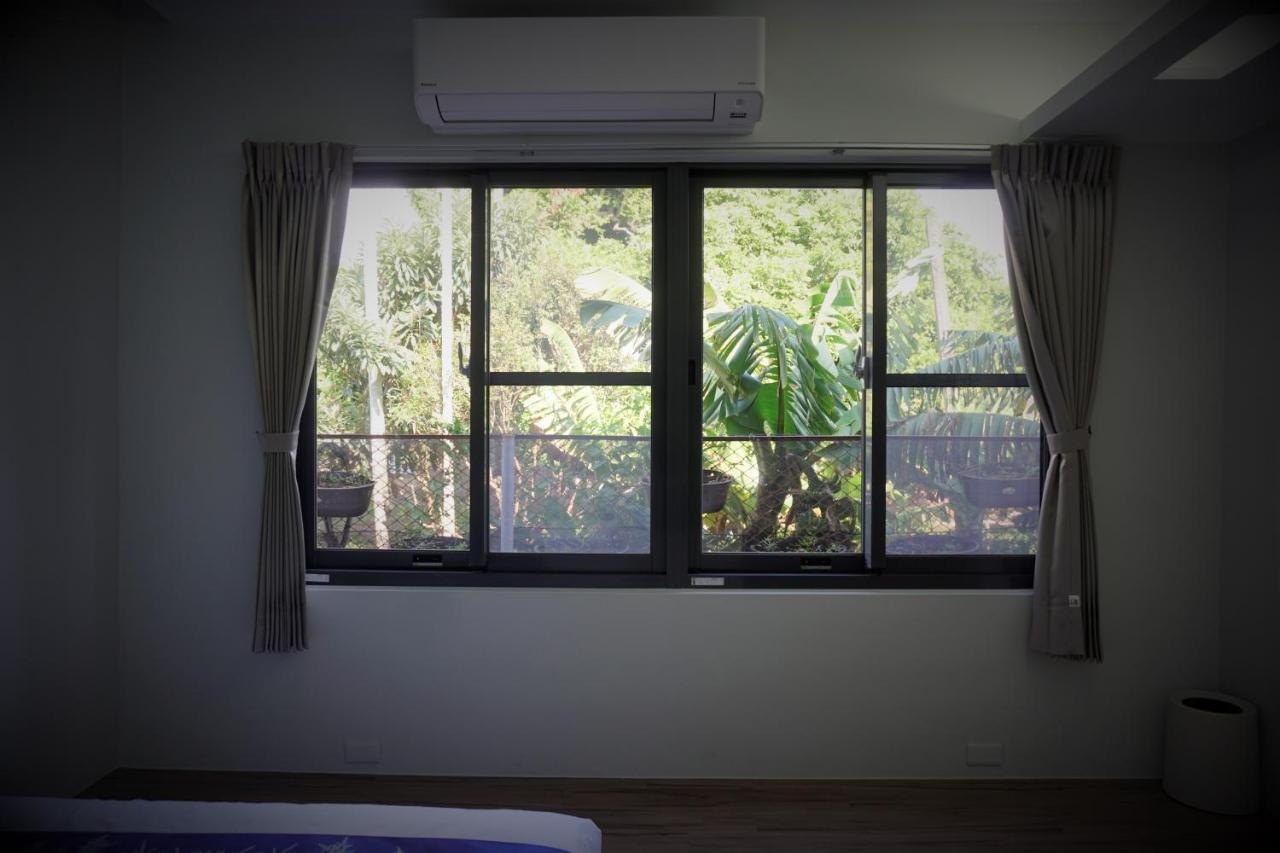 藴慢築 茶花藝主題民宿 Yun Man Zhu Homestay Gongguan Bagian luar foto