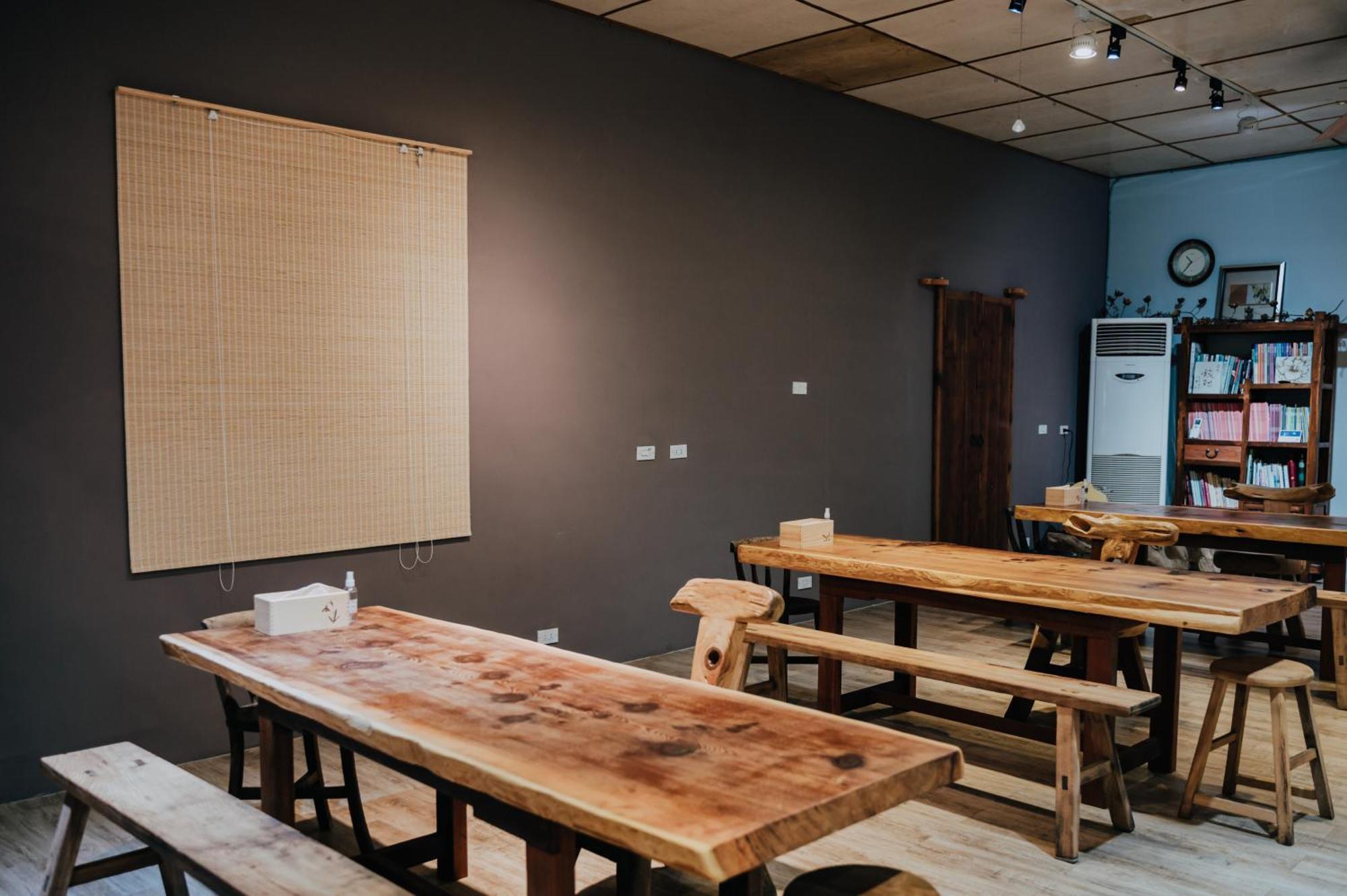 藴慢築 茶花藝主題民宿 Yun Man Zhu Homestay Gongguan Bagian luar foto