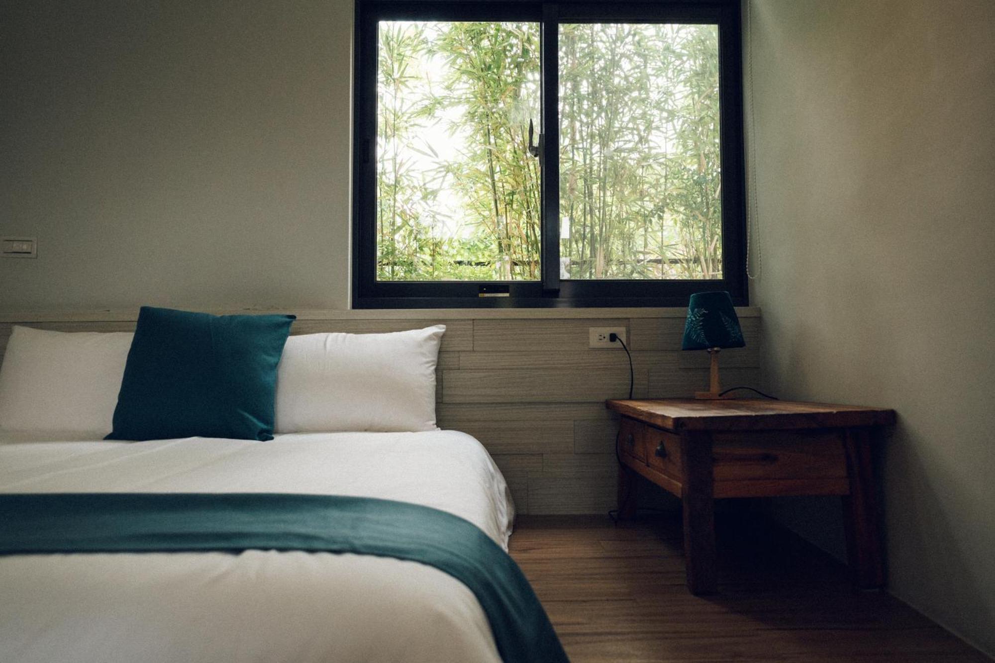 藴慢築 茶花藝主題民宿 Yun Man Zhu Homestay Gongguan Bagian luar foto