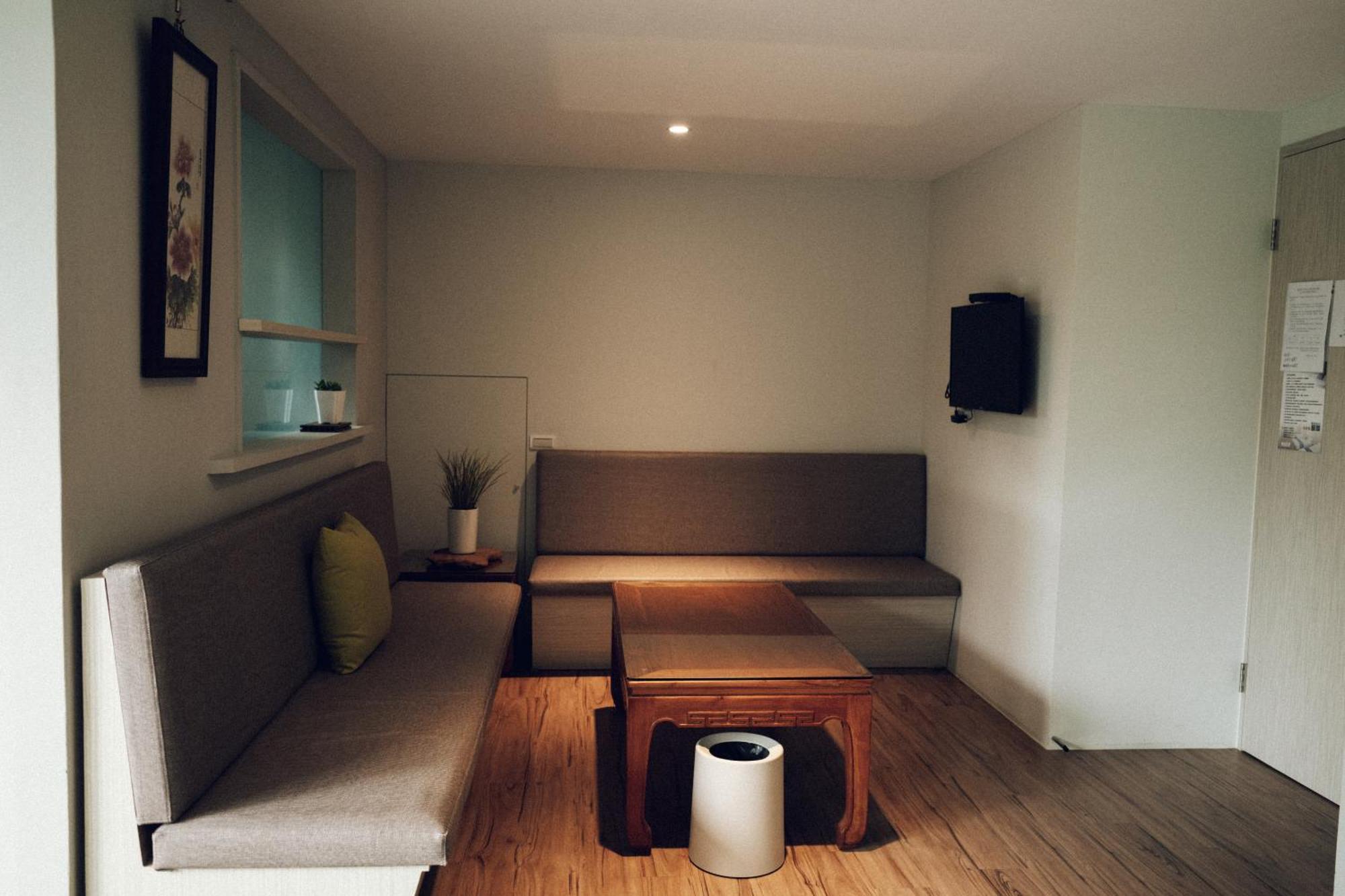 藴慢築 茶花藝主題民宿 Yun Man Zhu Homestay Gongguan Bagian luar foto