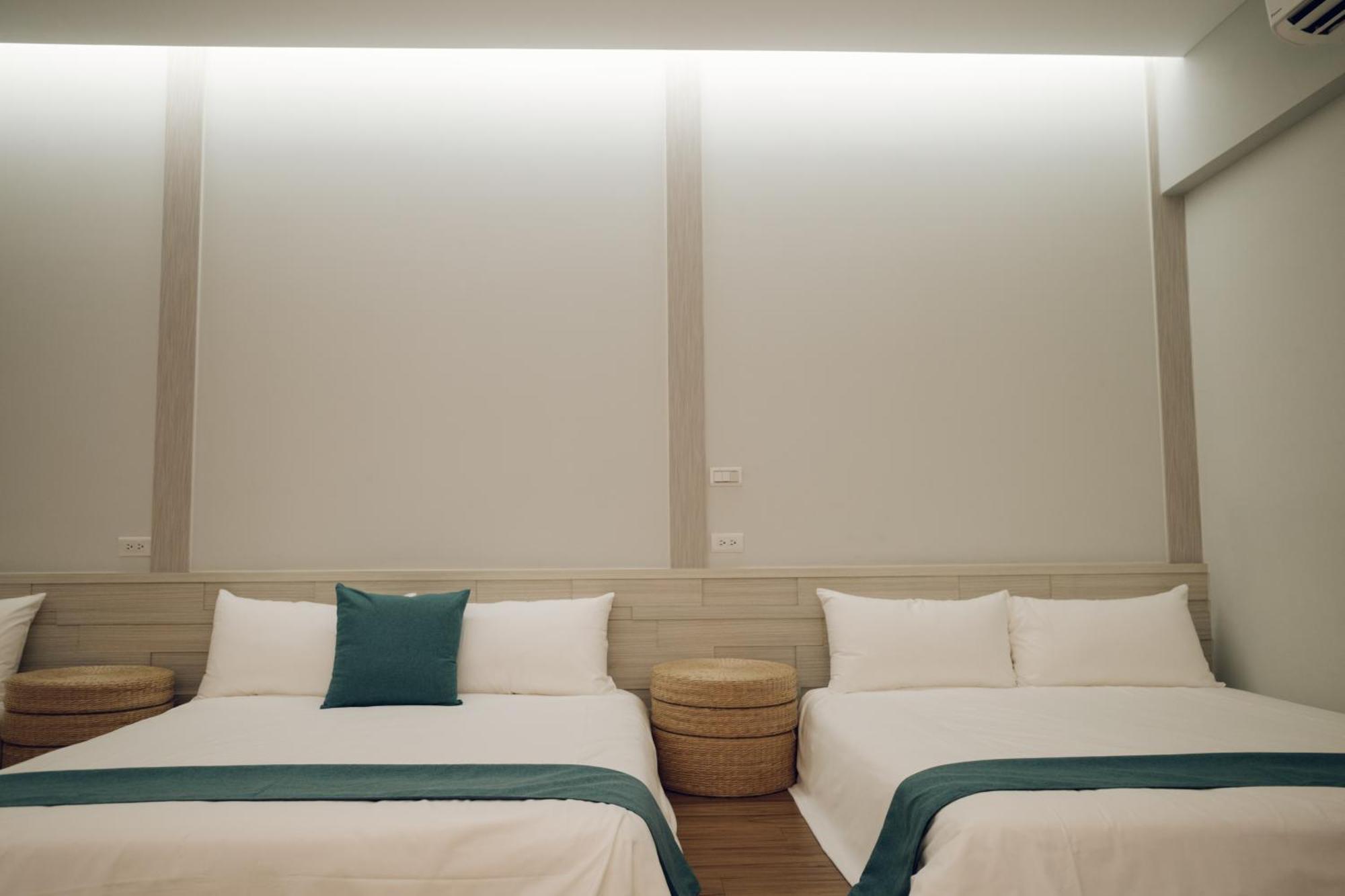 藴慢築 茶花藝主題民宿 Yun Man Zhu Homestay Gongguan Bagian luar foto